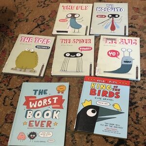 Elise gravel early readers- disgusting critters set